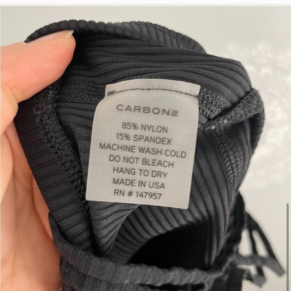 Carbon 38 Black Ribbed Cami Bra Cropped Tank Size Small - Picture 4 of 4